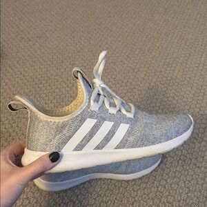 Adidas Women's cloud sneaker